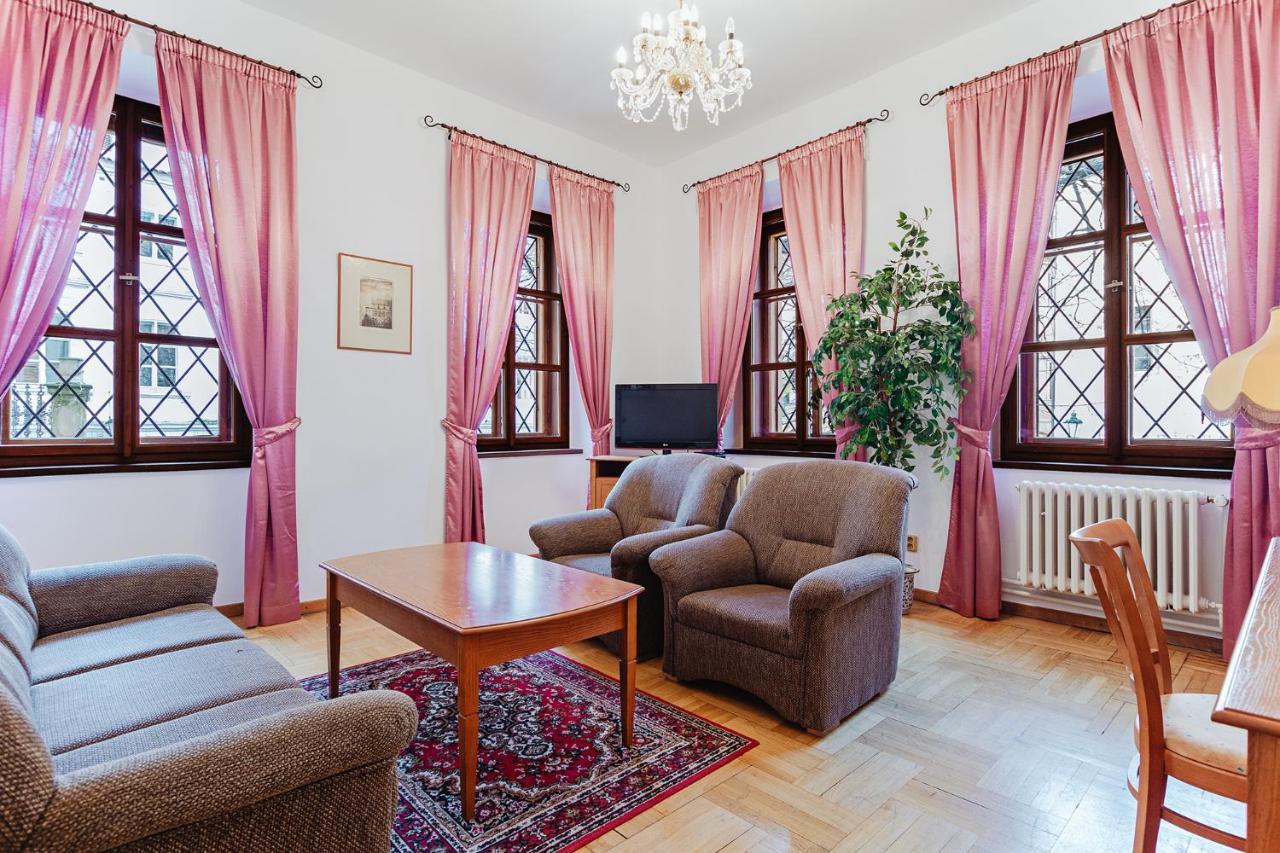 U Cerneho Medveda- At The Black Bear Apartment Prague Luaran gambar