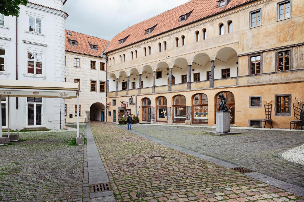 U Cerneho Medveda- At The Black Bear Apartment Prague Luaran gambar
