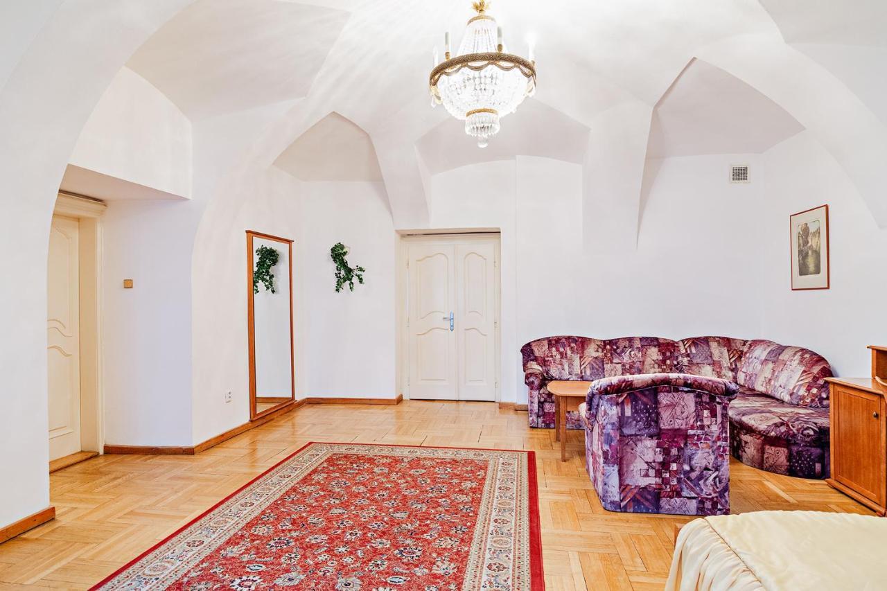 U Cerneho Medveda- At The Black Bear Apartment Prague Luaran gambar