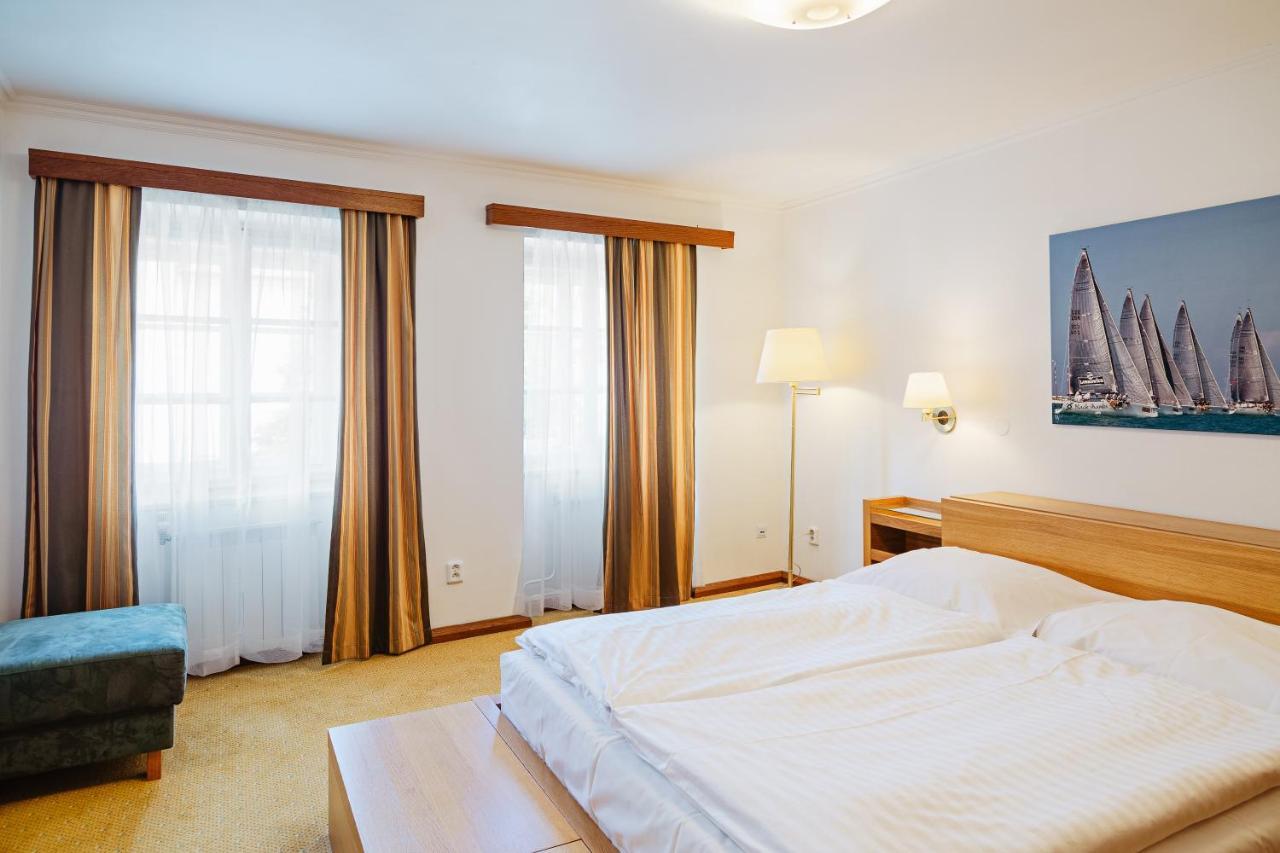 U Cerneho Medveda- At The Black Bear Apartment Prague Luaran gambar